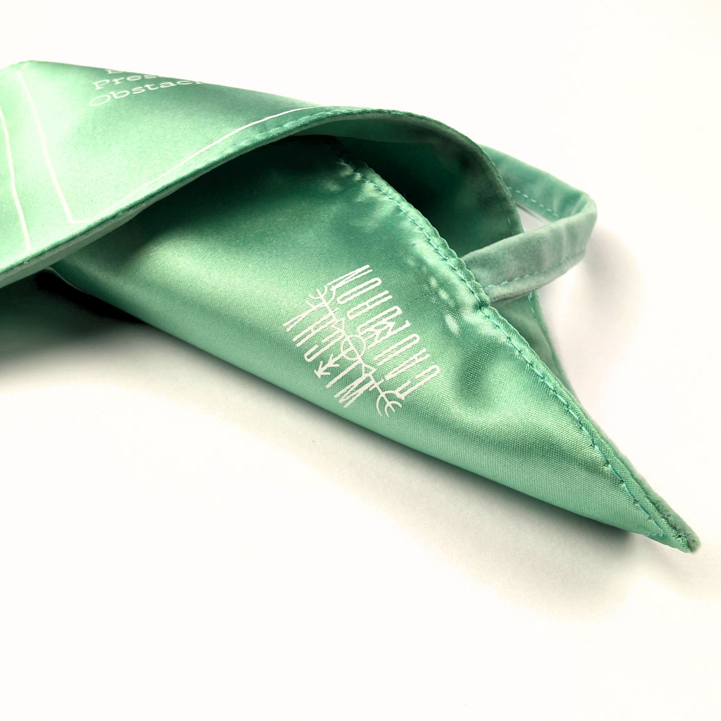 Tarot Wrap: The Perfect Companion for Your Tarot Cards (Mint)