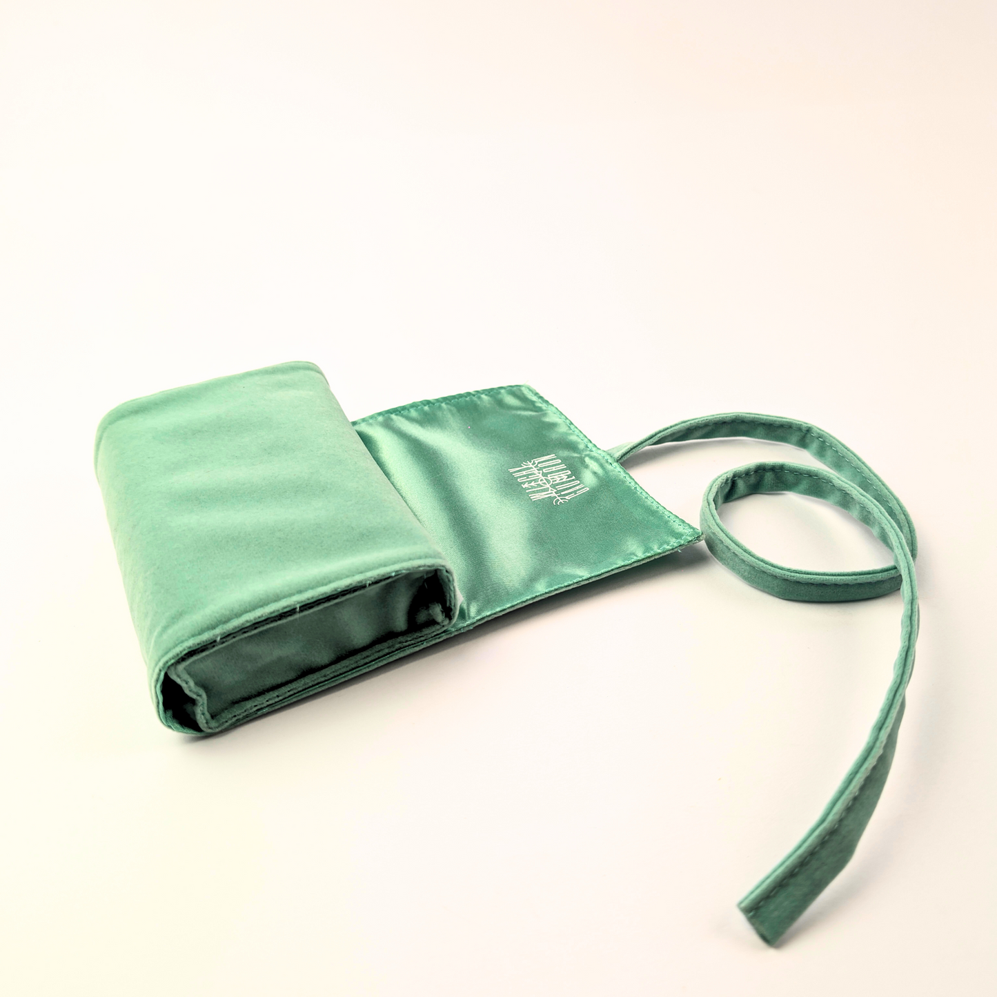 Tarot Wrap: The Perfect Companion for Your Tarot Cards (Mint)