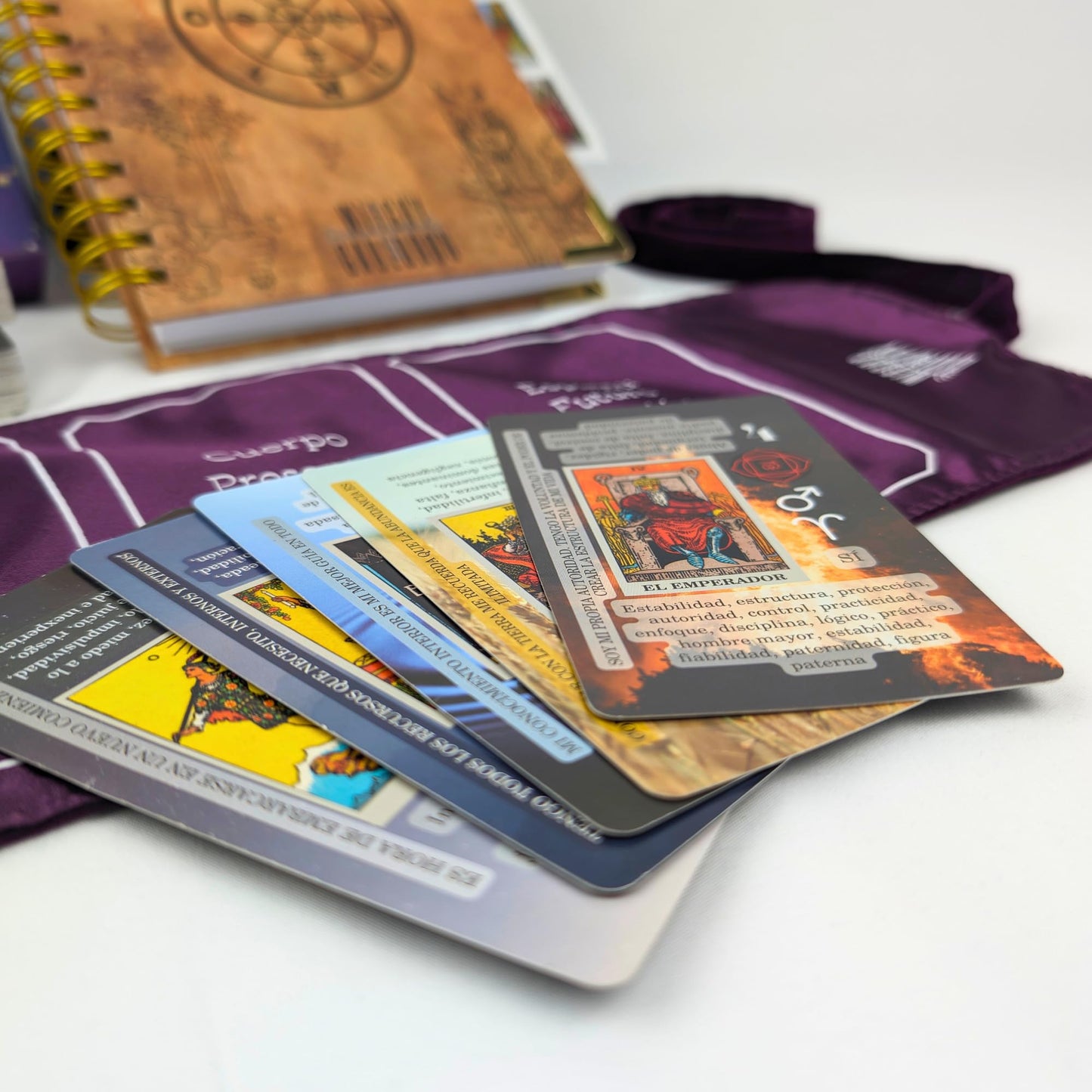 Spanish Tarot Learning Set for Beginners (Tarot, Purple Wrap, Journal)