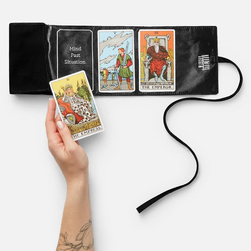 Tarot Wrap with 3 Tarot Spreads Pattern
