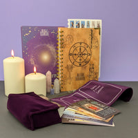 Kit de aprendizaje de tarot Witchy Cauldron para principiantes: aprendizaje de cartas del tarot para principiantes, soporte de tarot de satén y diario de tarot para planificar lo espiritual