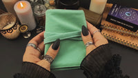 Tarot Wrap: The Perfect Companion for Your Tarot Cards (Mint)